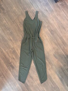Patagonia jumpsuit size M
